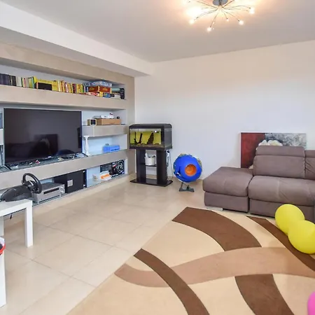 Lovely In With Kitchen