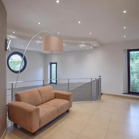 Ferienhaus Lovely In With Kitchen *