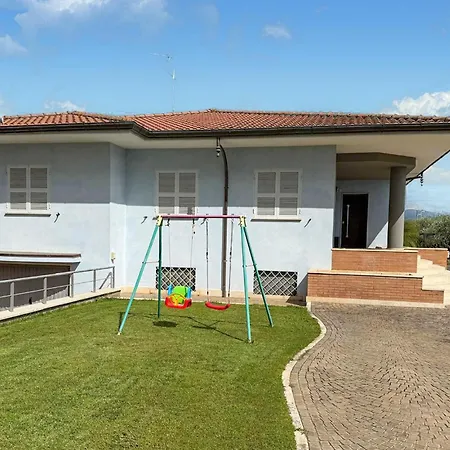 Holiday home Lovely In With Kitchen *